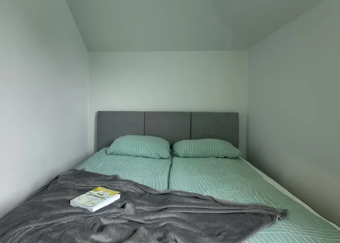 Family Z Pokojem Zabaw - Centrum - 66 M 库多瓦-兹德鲁伊